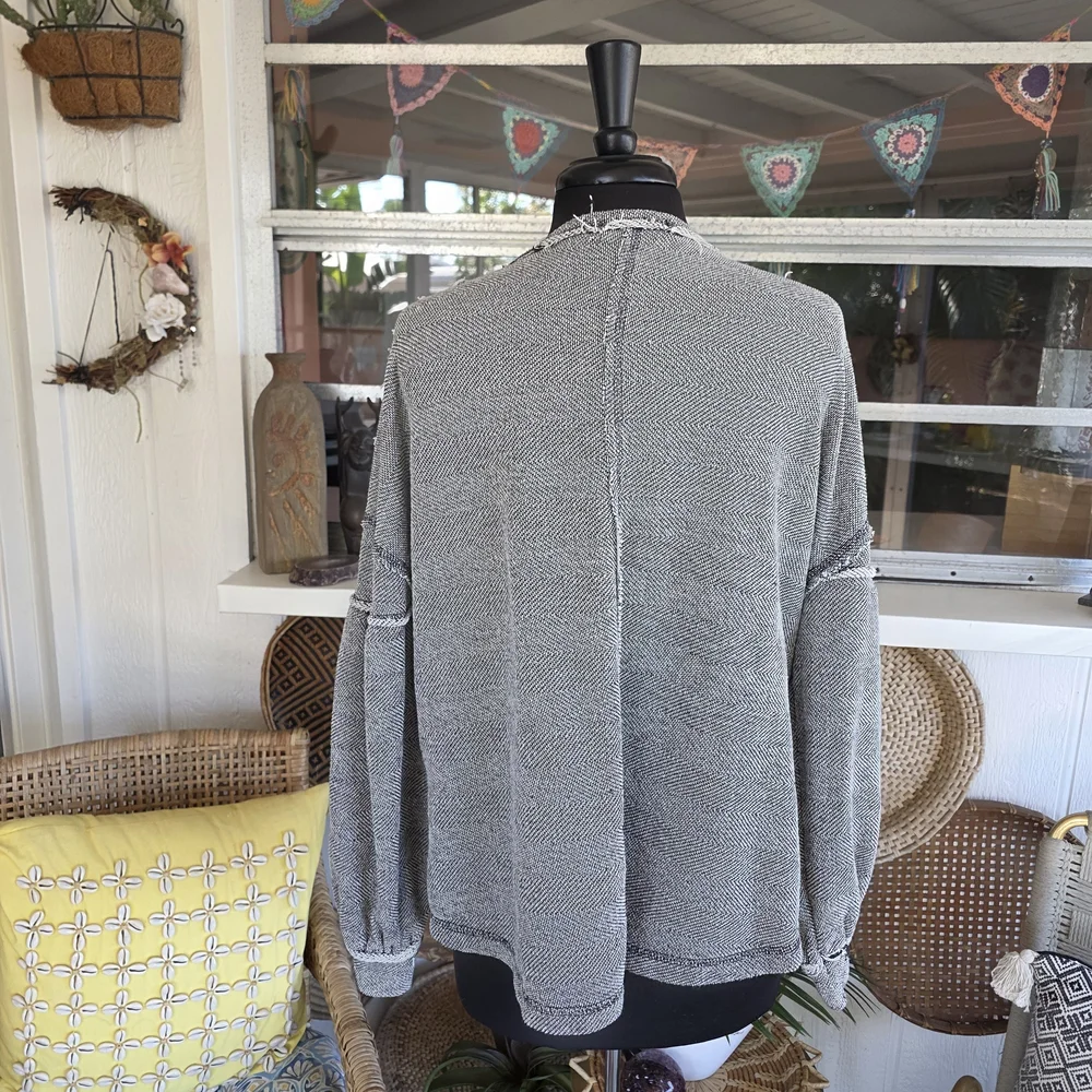 Mustard Seed Gray Distressed V-Neck Sweatshirt Cozy Fringe Pullover - Picture 3 of 13